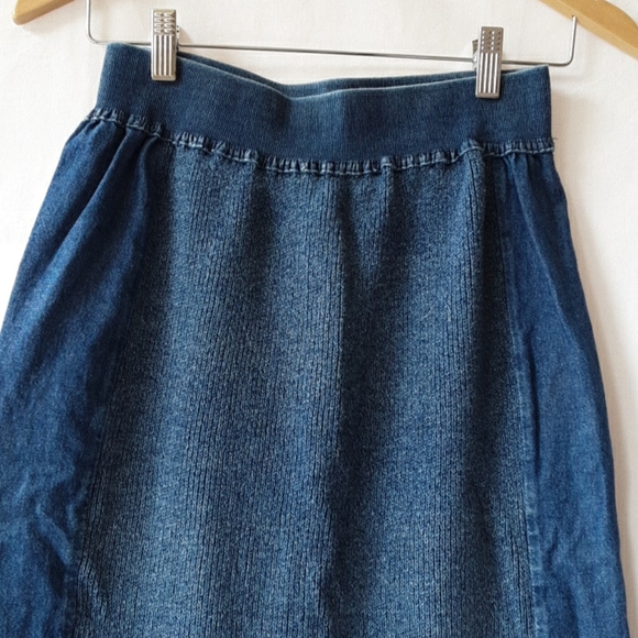 Blue Willi's Skirt & Sweater - Picture 5 of 8